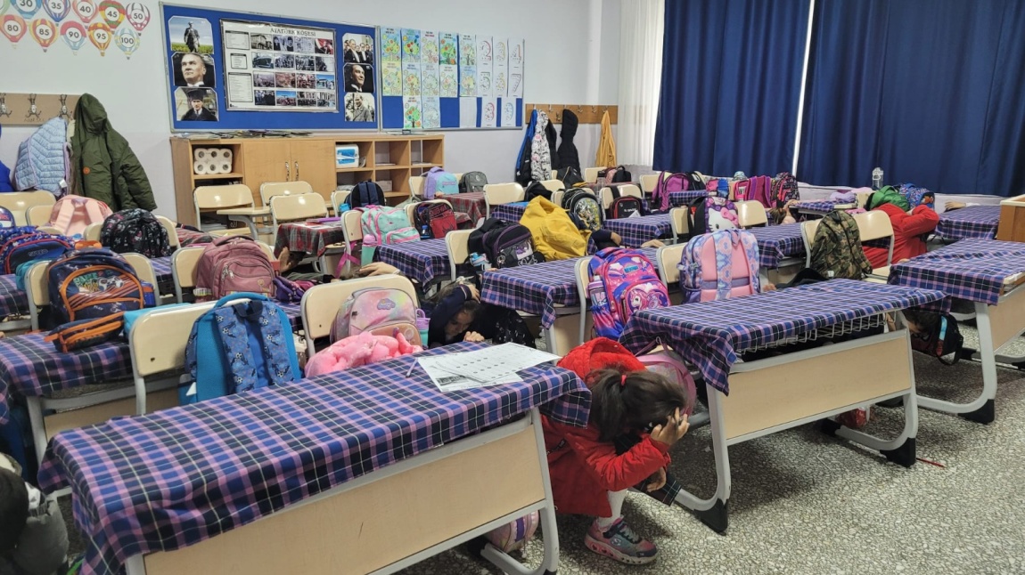 DEPREM TATBİKATI YAPILDI